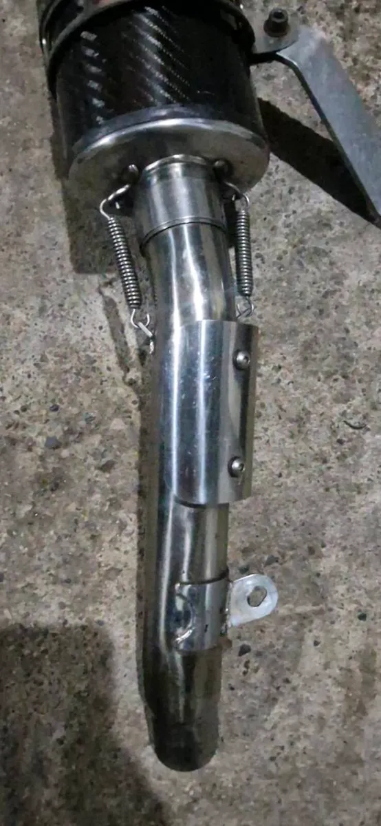 Micron (carbon fibre) twin cans - Image 3