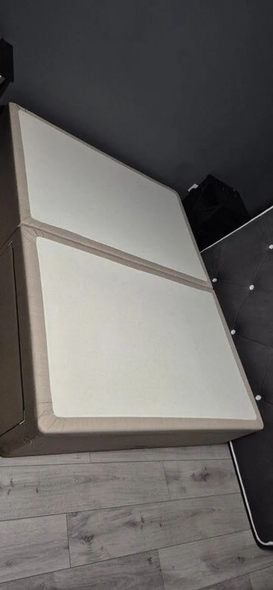 bed and mattress - Image 2