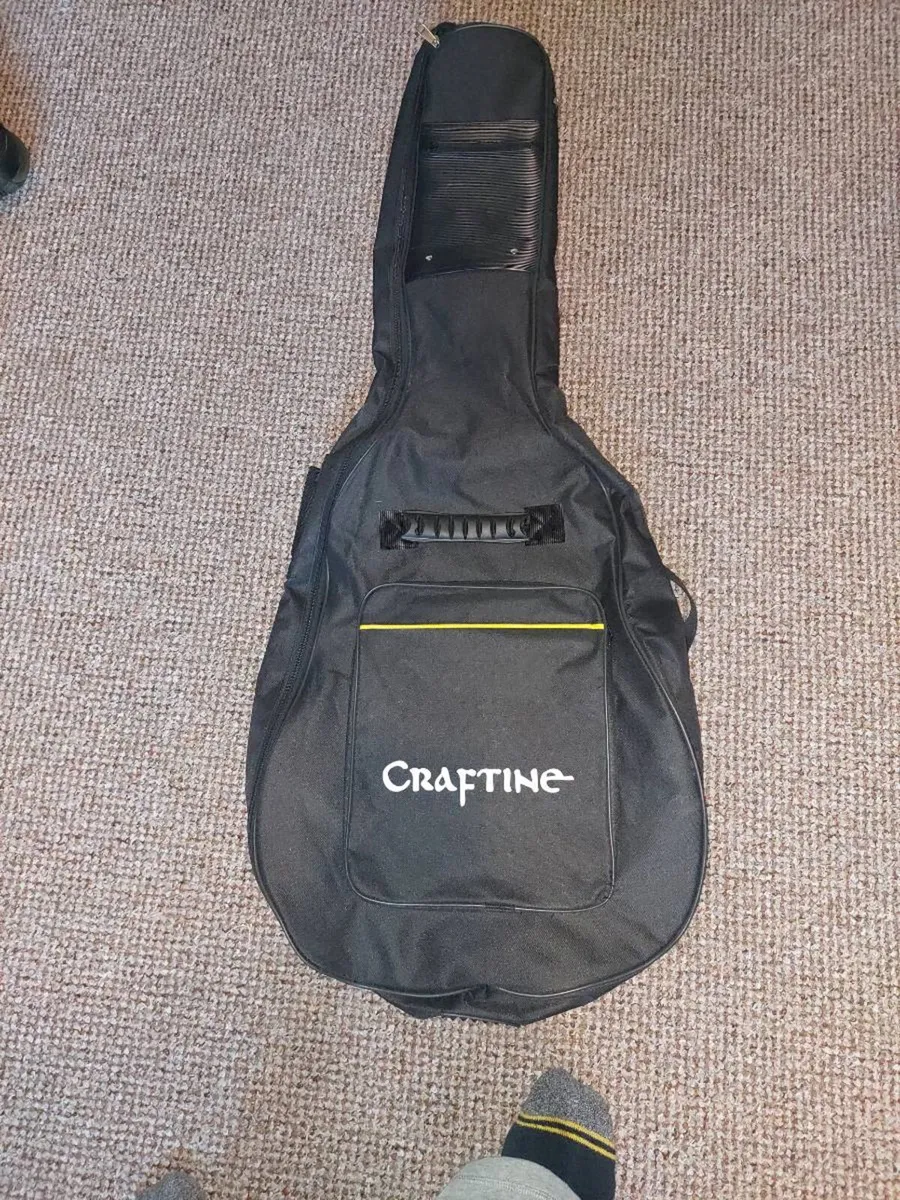 Guitar bag and stand - Image 2