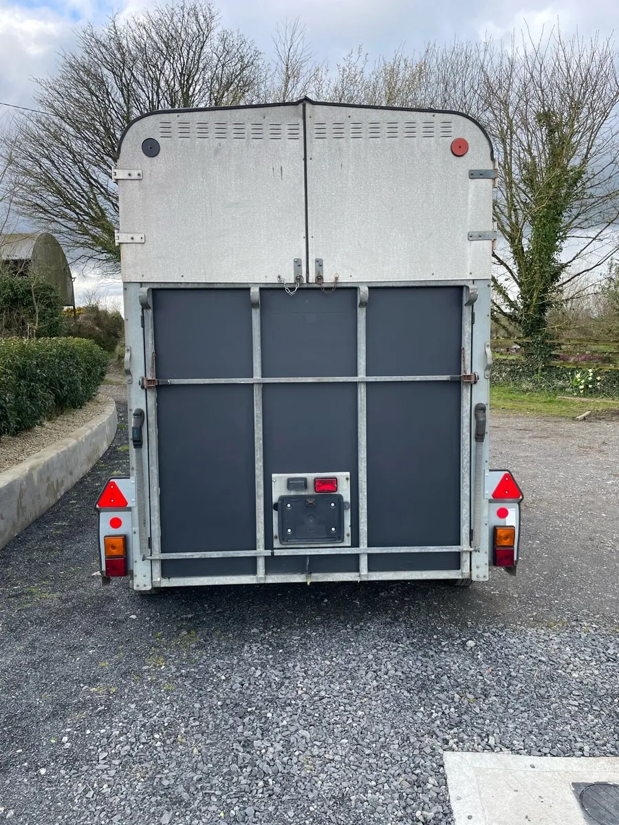 Ivor Williams Horsebox 510, New Sides - Image 3