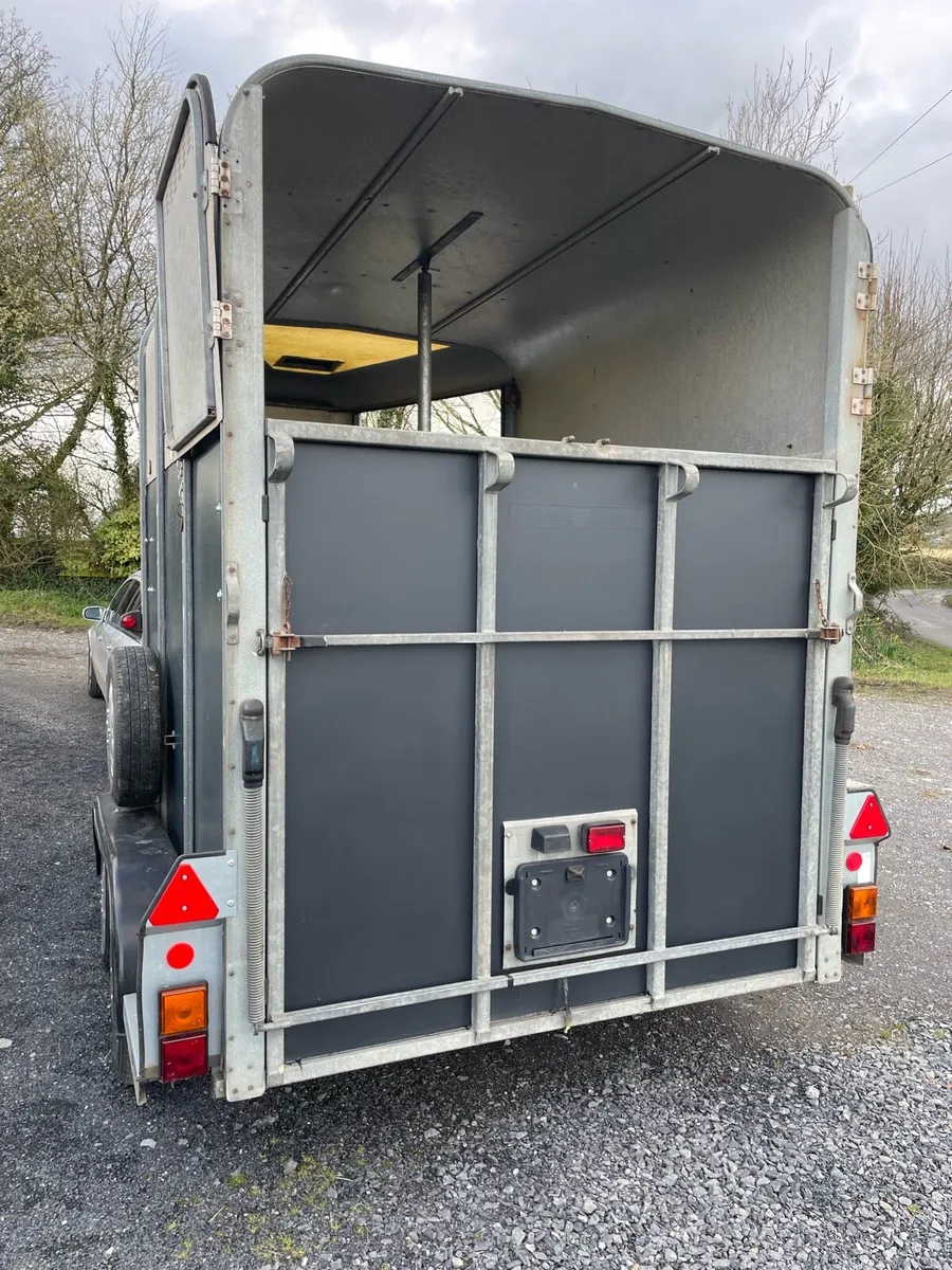 Ivor Williams Horsebox 510, New Sides - Image 4