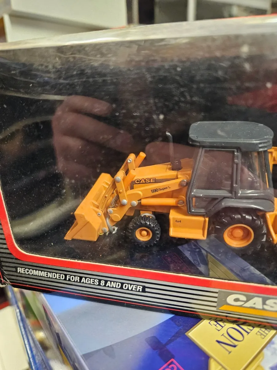 Corgi ERTL Case Blackhoe Loader 1.50 - Image 2