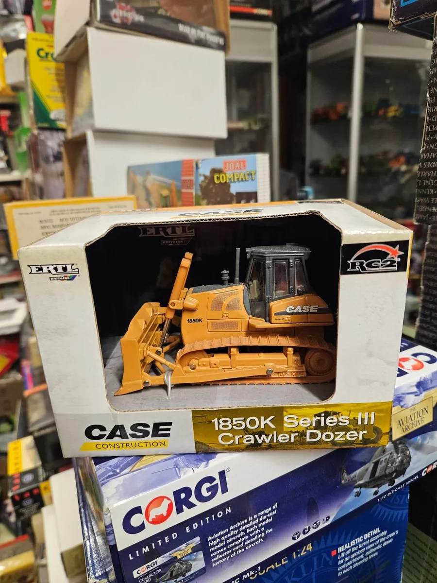 Corgi ERTL Case Crawler Dozer 1.50 - Image 1