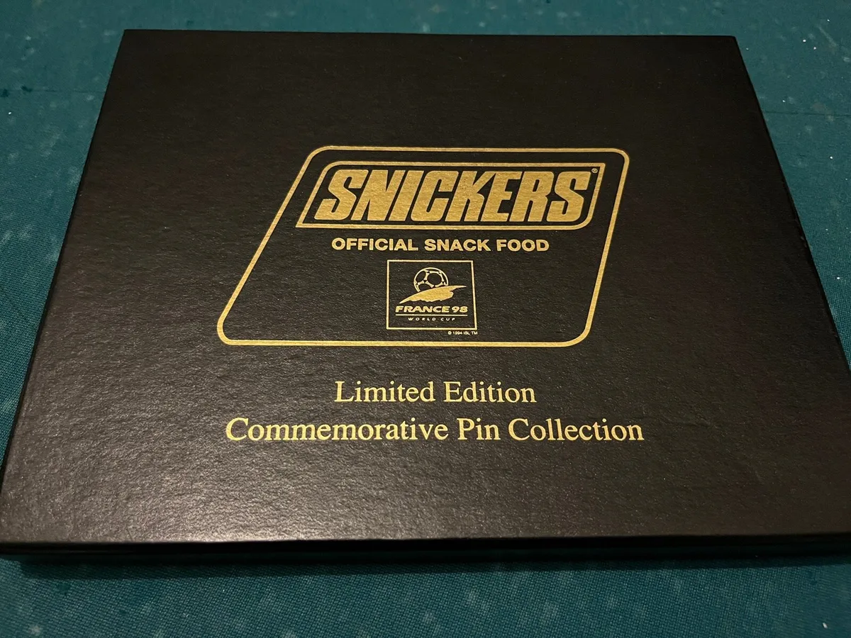 Limited commemorative 1998 World Cup Pins - Image 1