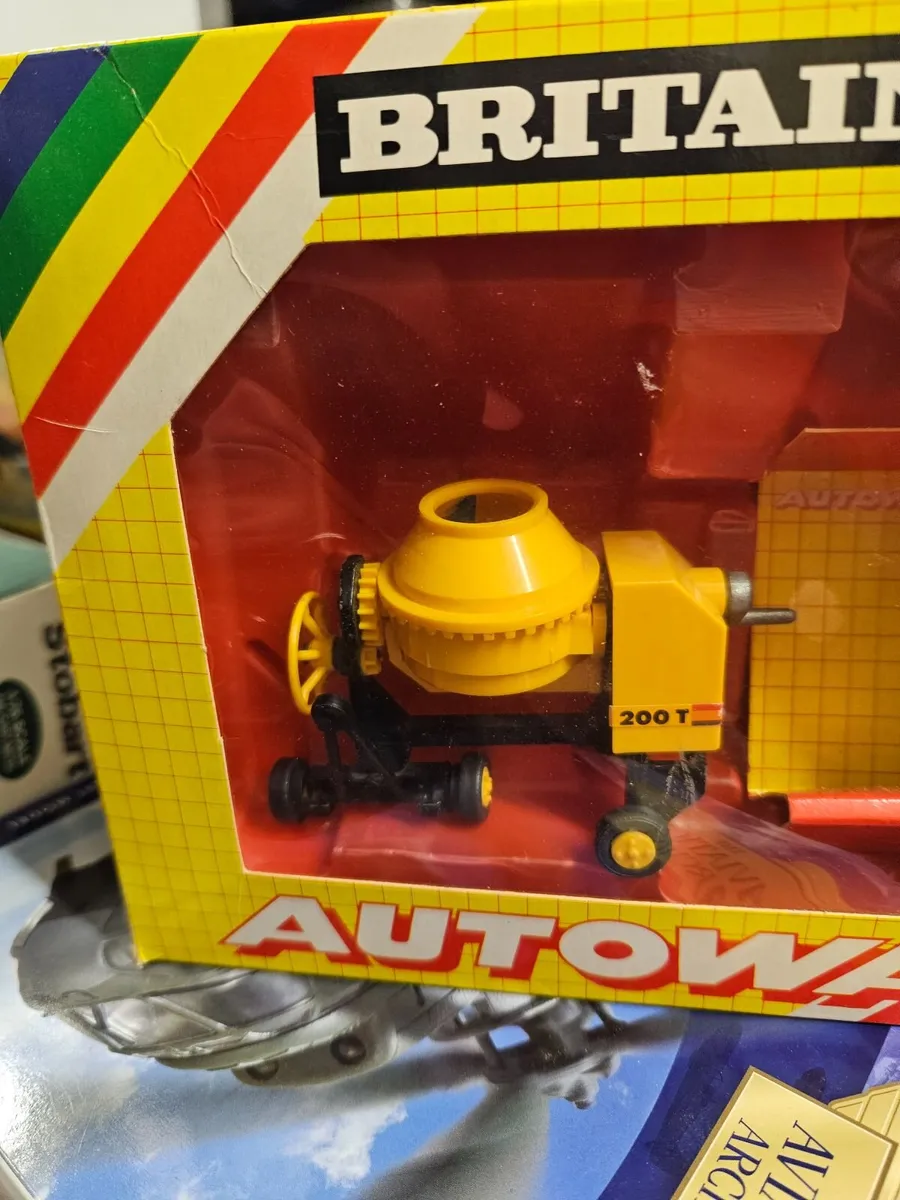 Britain's Autoway Cement Mixer - Image 2