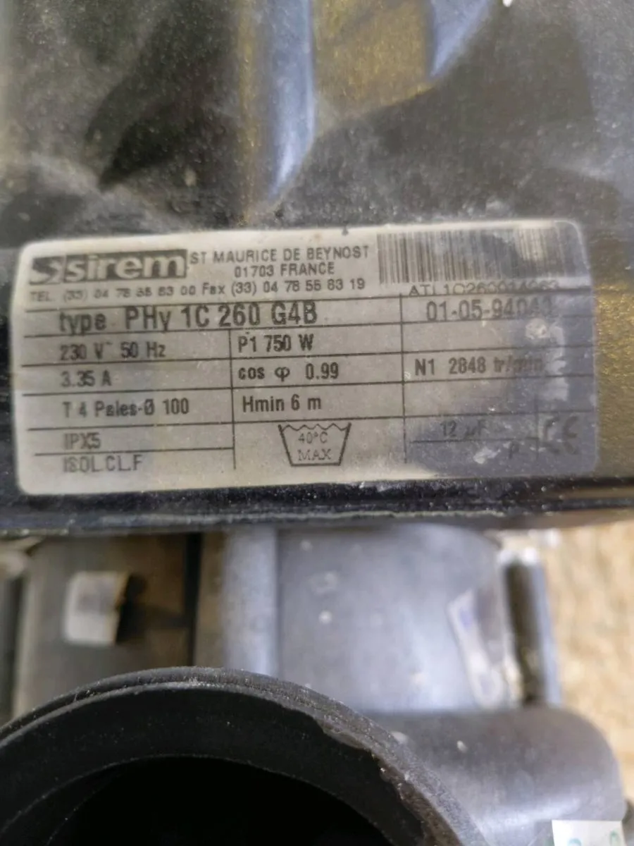 Jacuzzi bath - Image 4