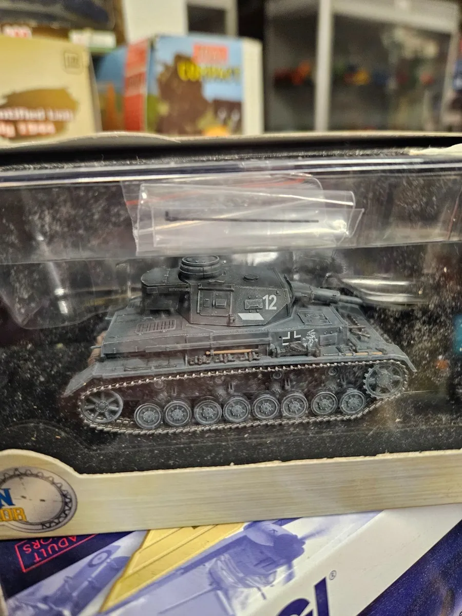 Corgi Dragon German WW2 Panzer - Image 1