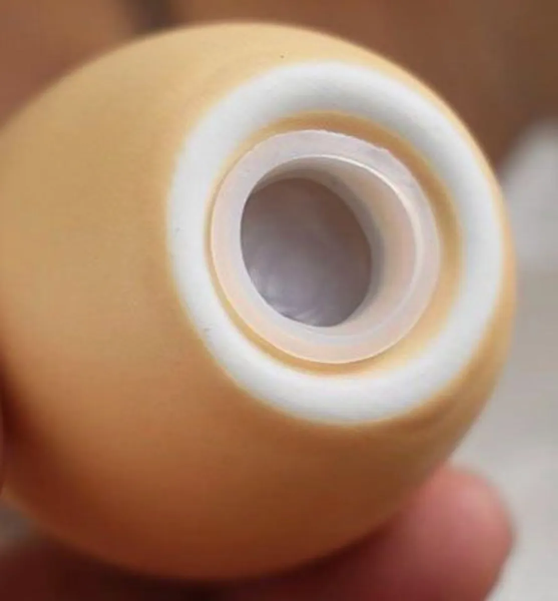 Two Lookalike Eggs, Salt & Pepper Shakers ( New). - Image 3