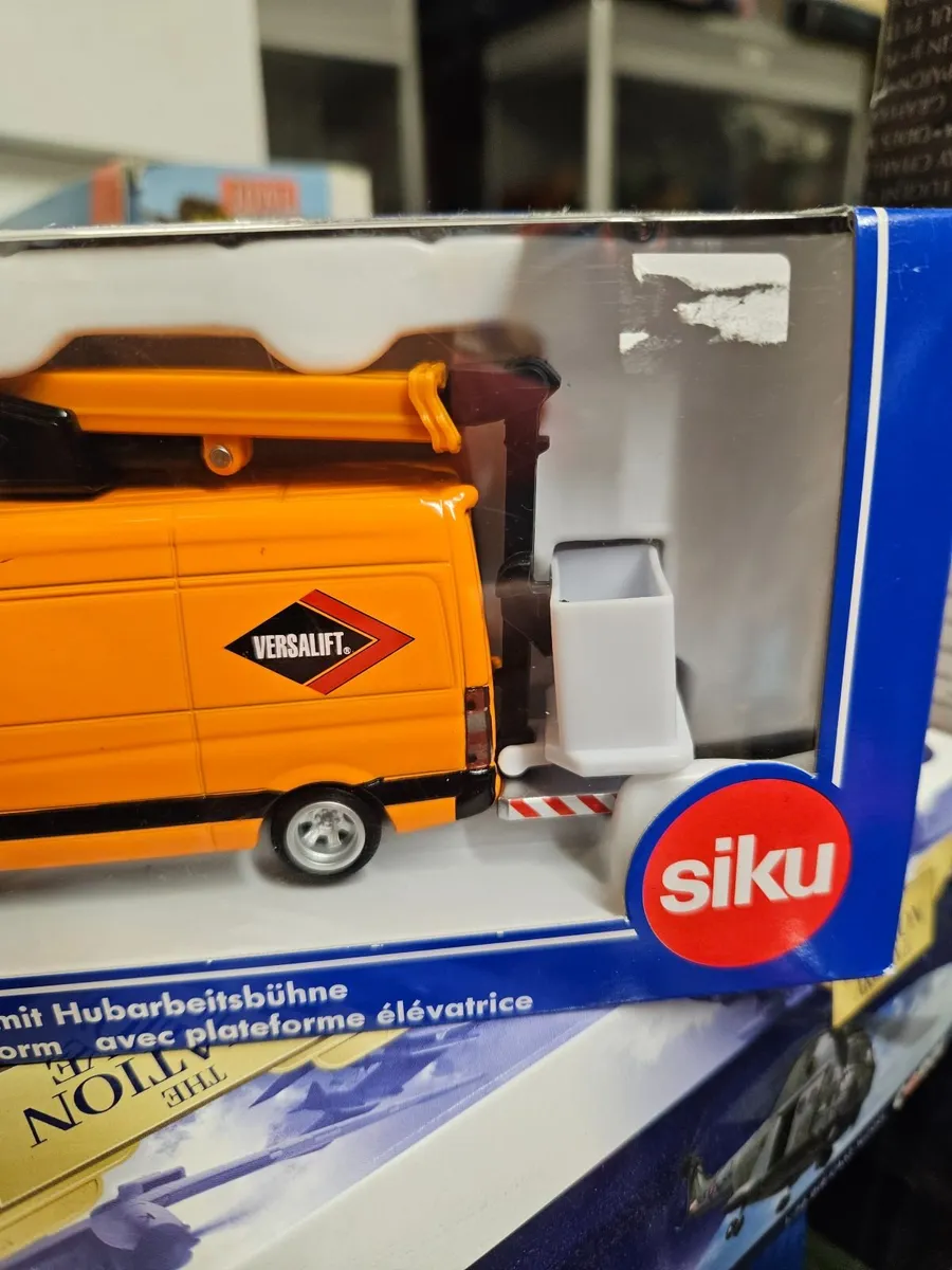 Corgi Siku Mercedes Sprinter with Platform - Image 3