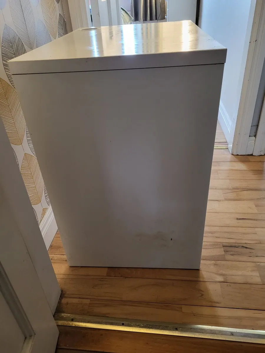 Study desk - Image 4