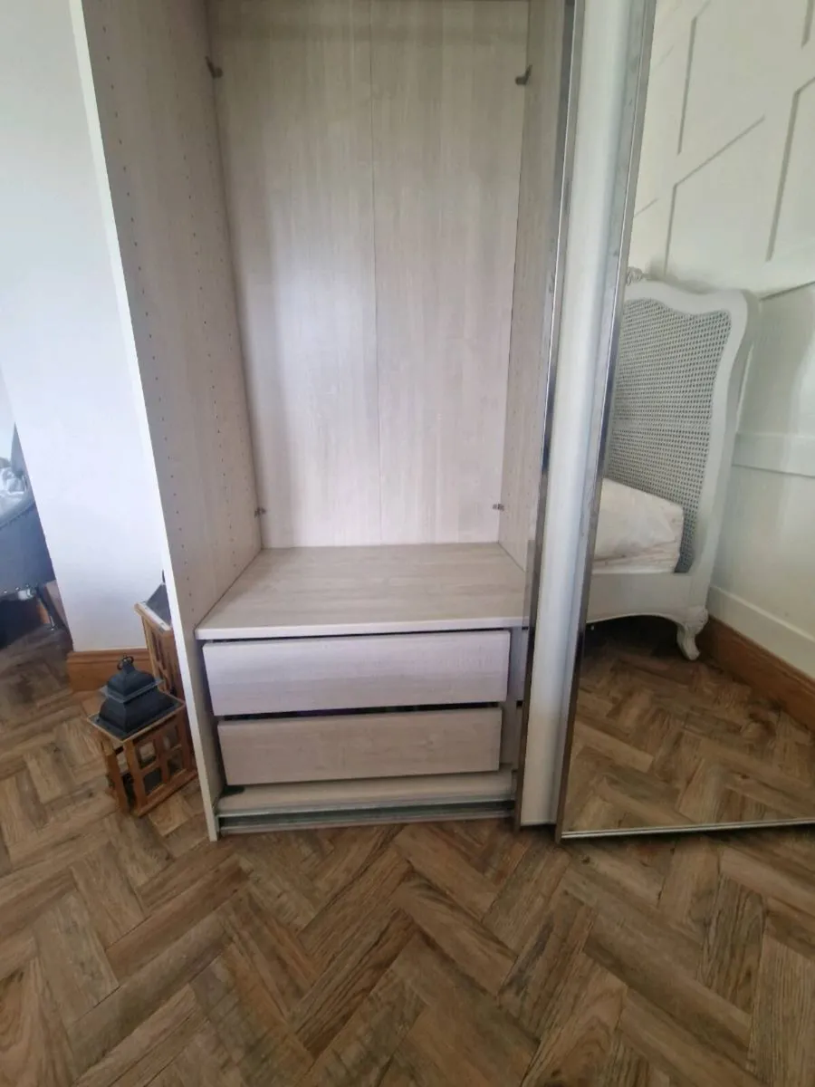 Sliderobe wardrobe - Image 4