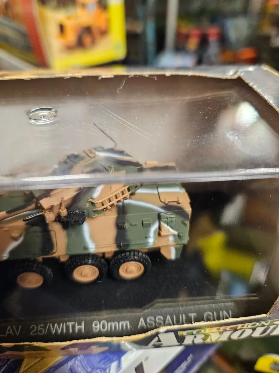 Corgi Armour Collection Armoured Car - Image 2