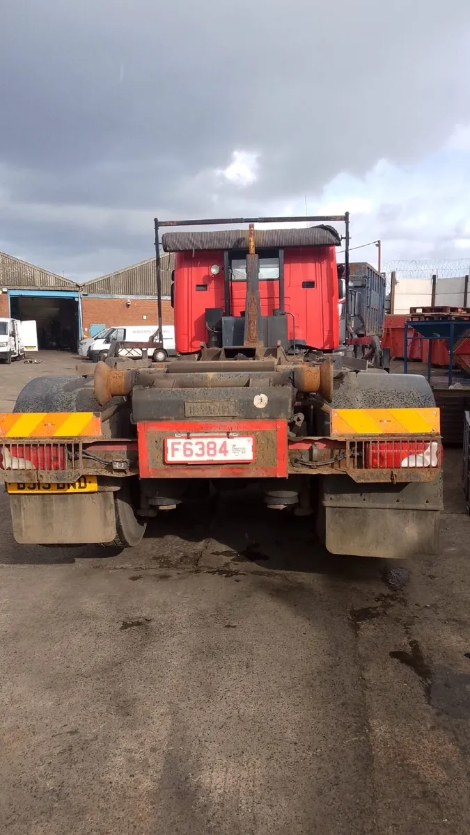 SCANIA G320 HOOKLOADER  ( 2013 ) - Image 2