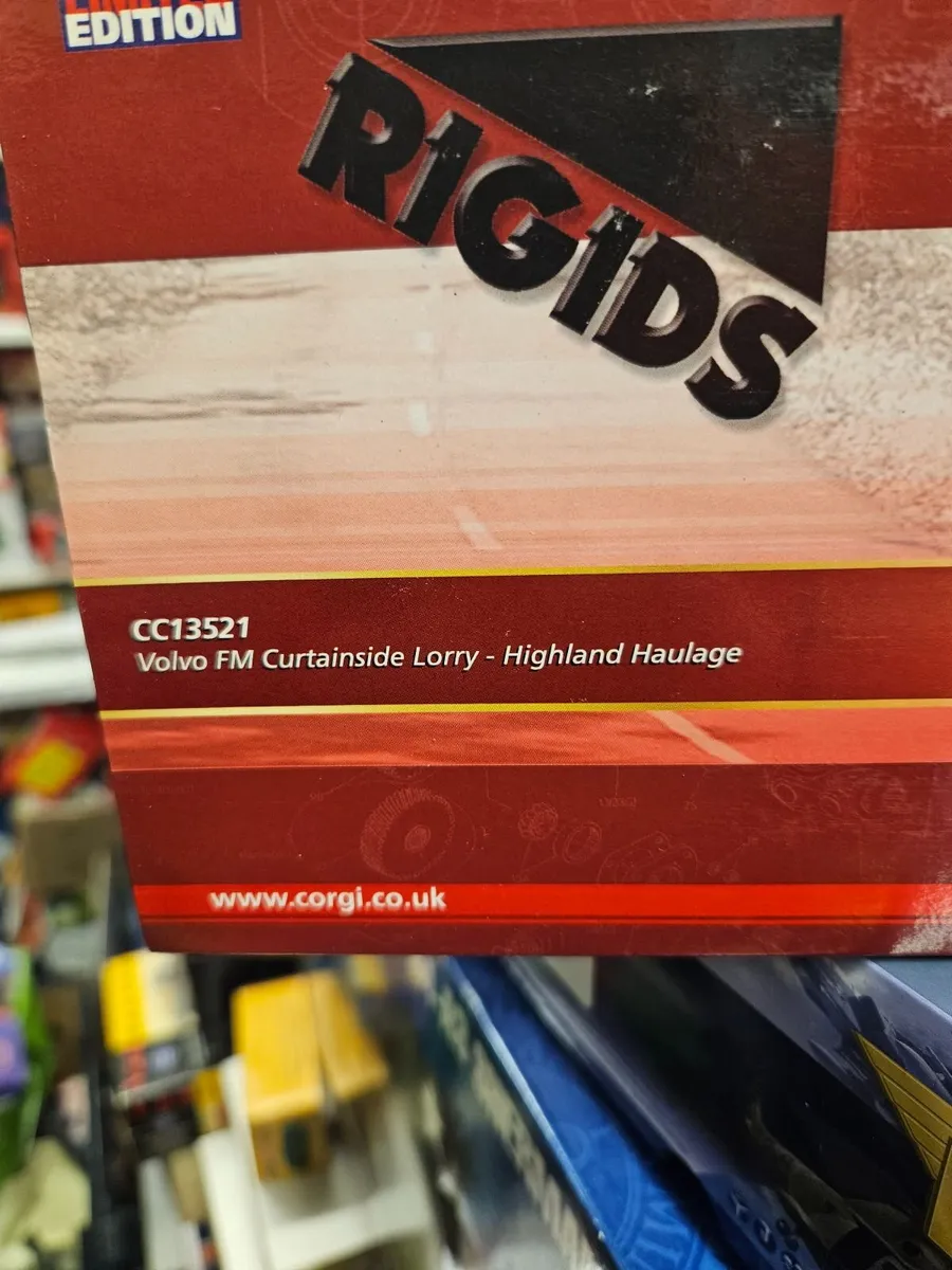 Corgi Volvo Curtainside Rigid 1.50 - Image 2