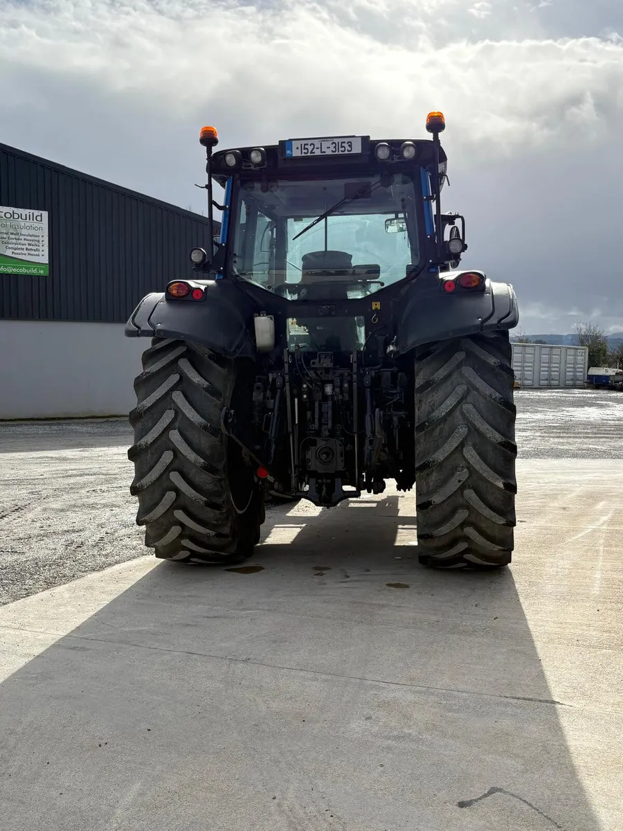 2015 Valtra T153 #2020 - Image 2