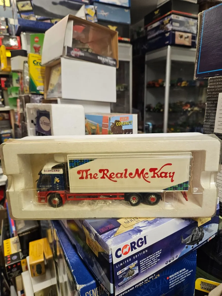 Corgi Volvo Rigid Truck 1.50 - Image 1