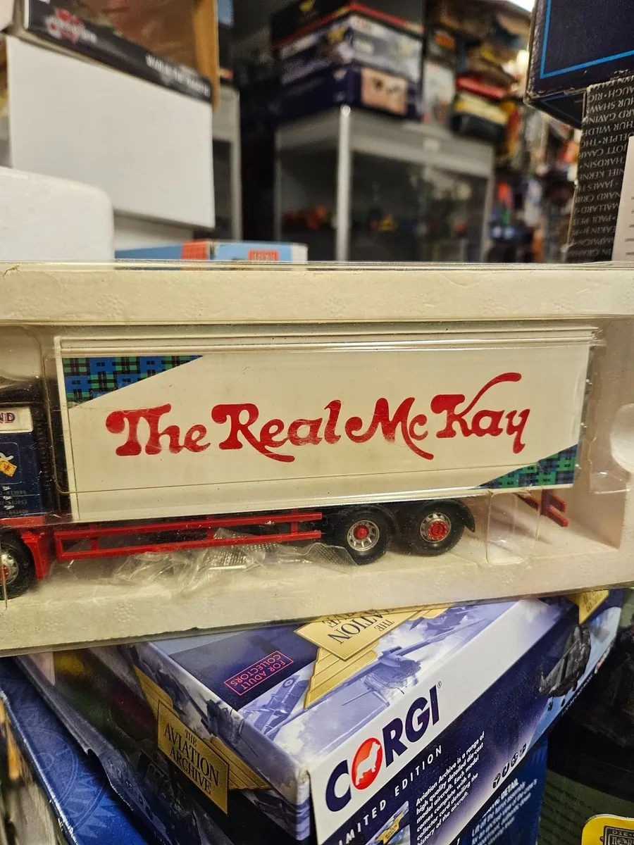 Corgi Volvo Rigid Truck 1.50 - Image 3