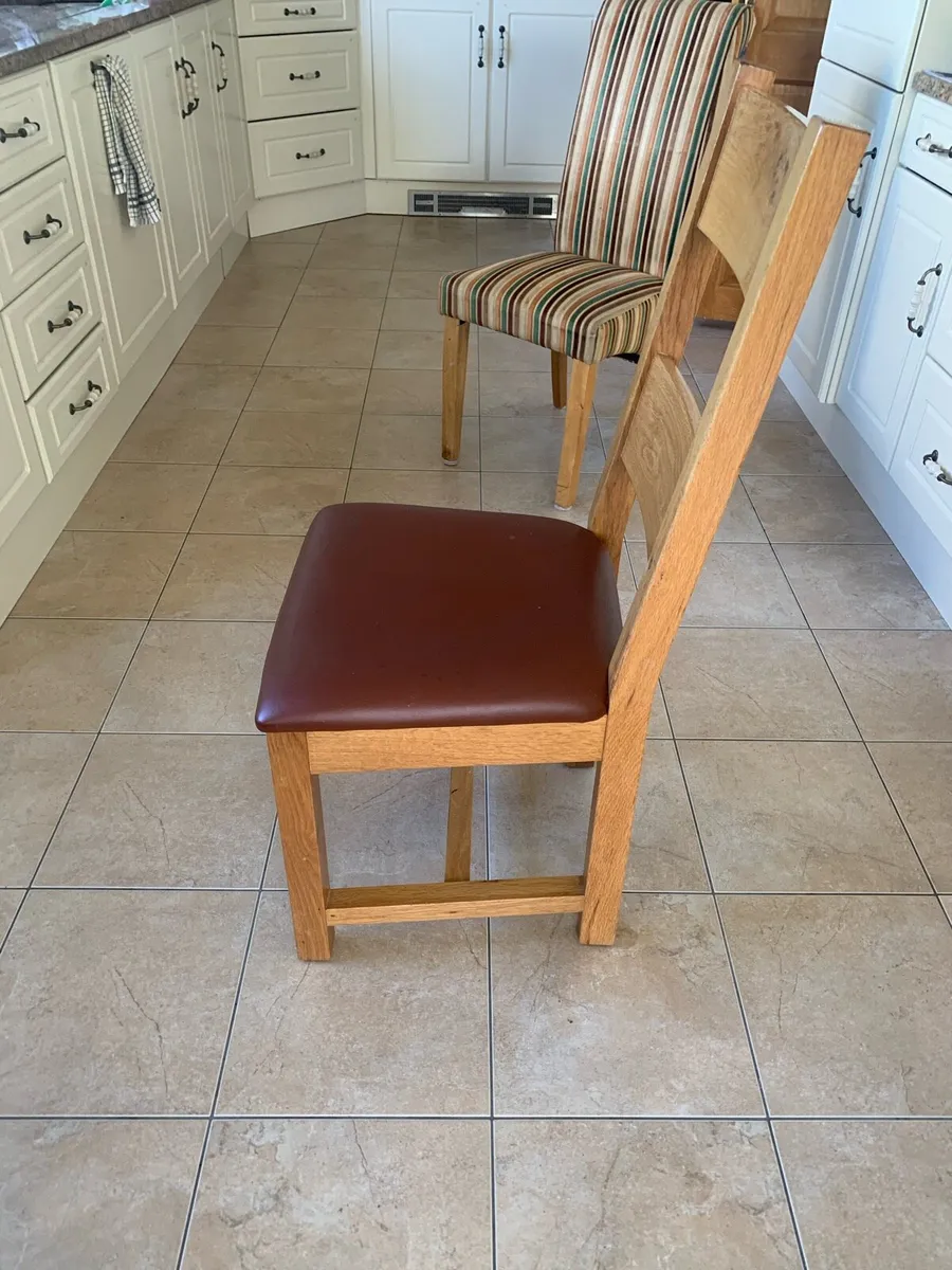 Oak dining Chairs x 4 - Image 3