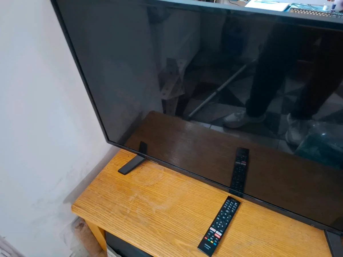 Toshiba Smart TV - Image 2