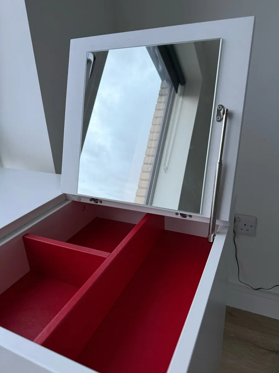 Dressing table IKEA - Image 2