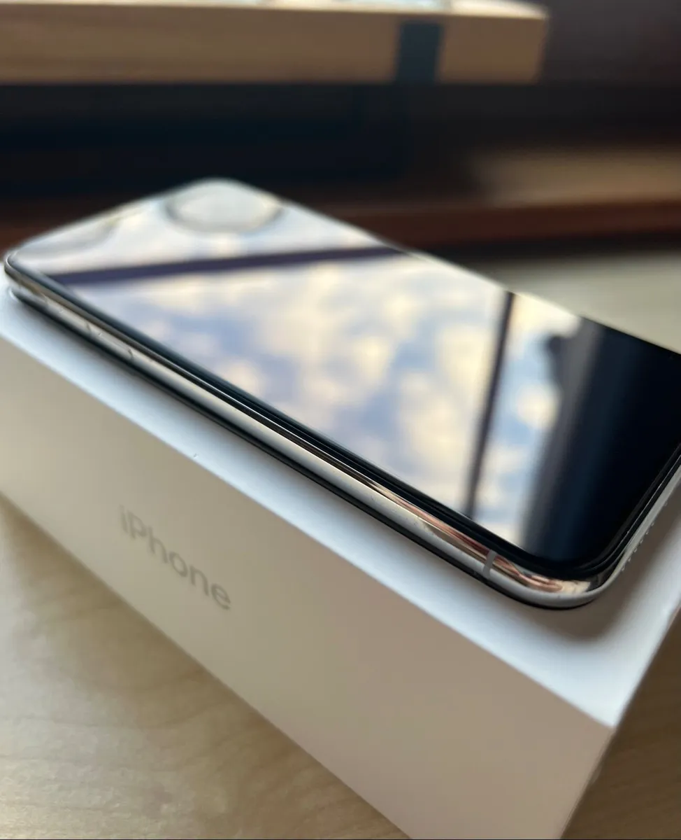 I Phone X 64gb - Image 4