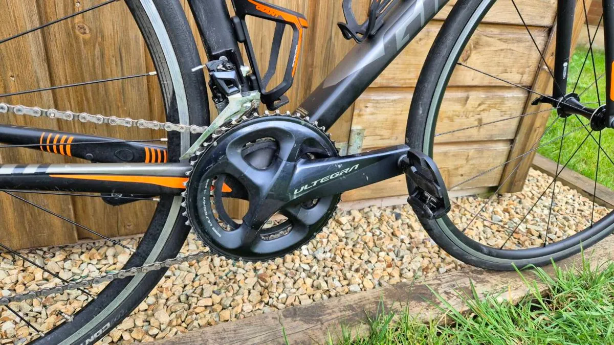 Giant TCR Advanced 1 Carbon Road Bike - Image 2