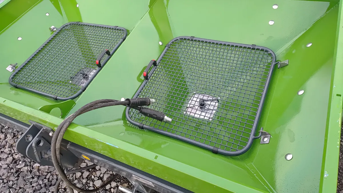 Fertiliser spreader Tolmet - Image 4