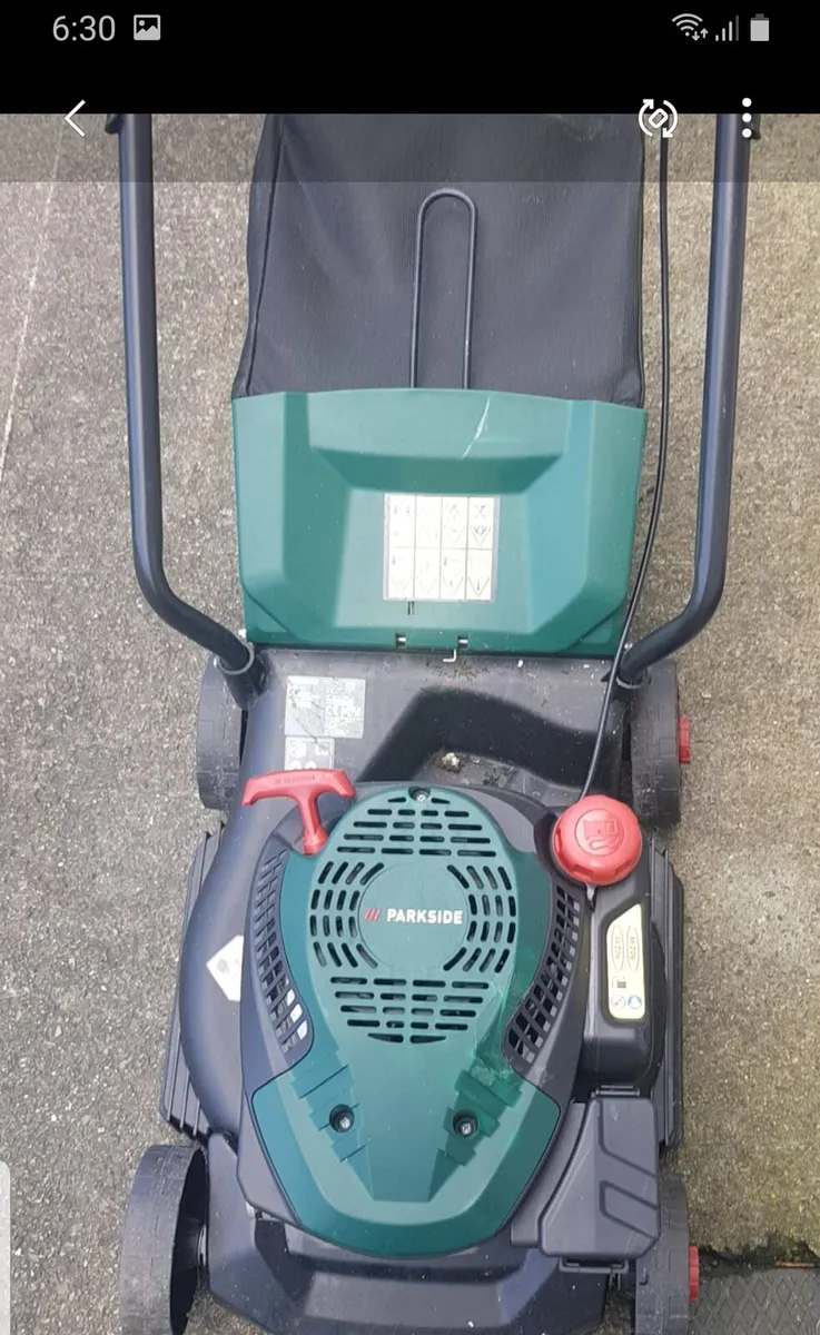 Petrol lawnmower - Image 2