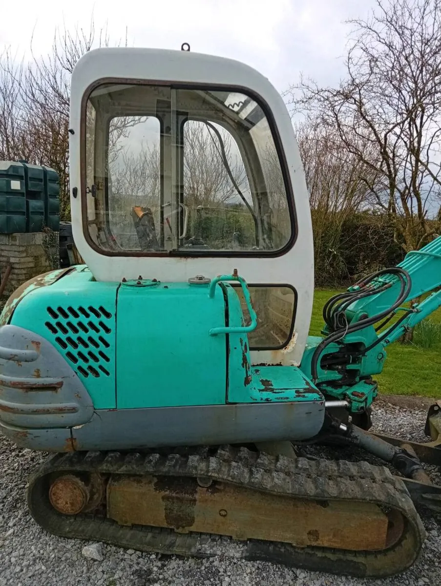 Kobelco 3 ton digger - Image 1