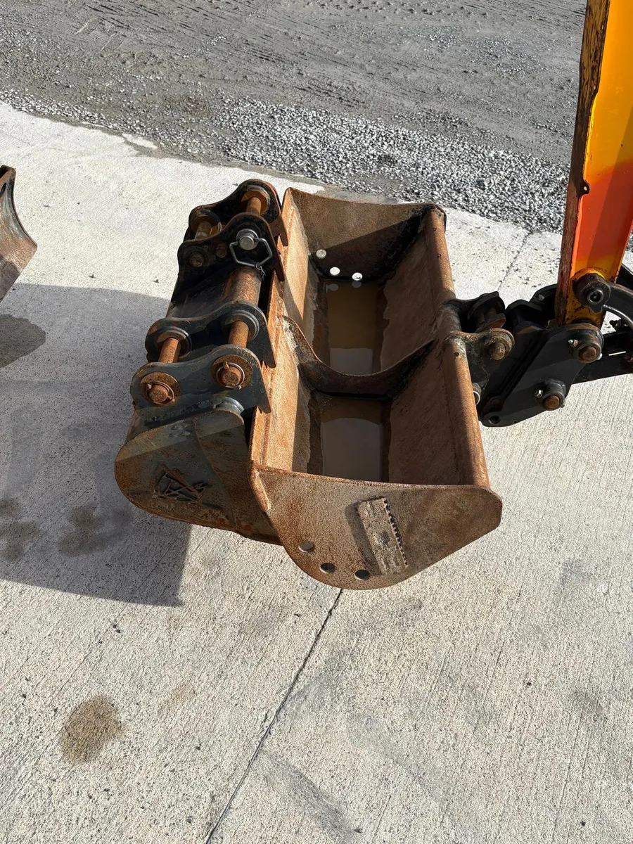 2021 JCB 16C-1 #1096 - Image 4