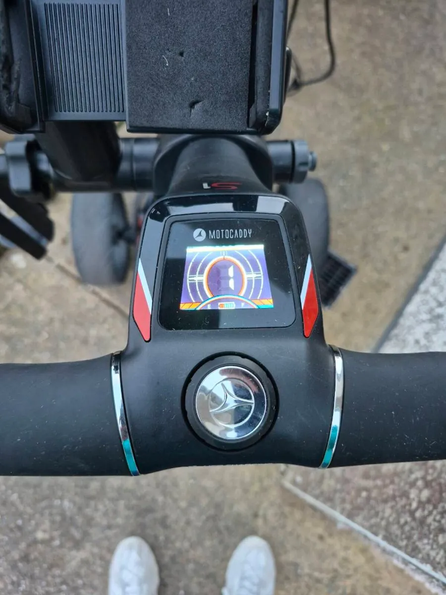 Motocaddy golf cart - Image 3