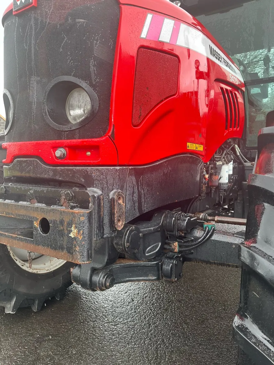 2009 Massey 5475 - Image 2