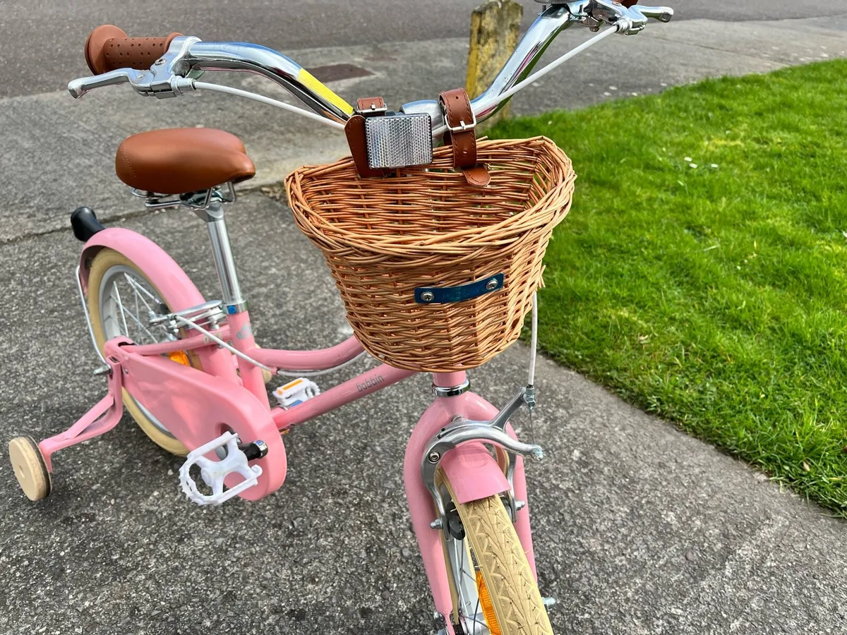 Bobbin Girls 16 inch bicycle - Image 2