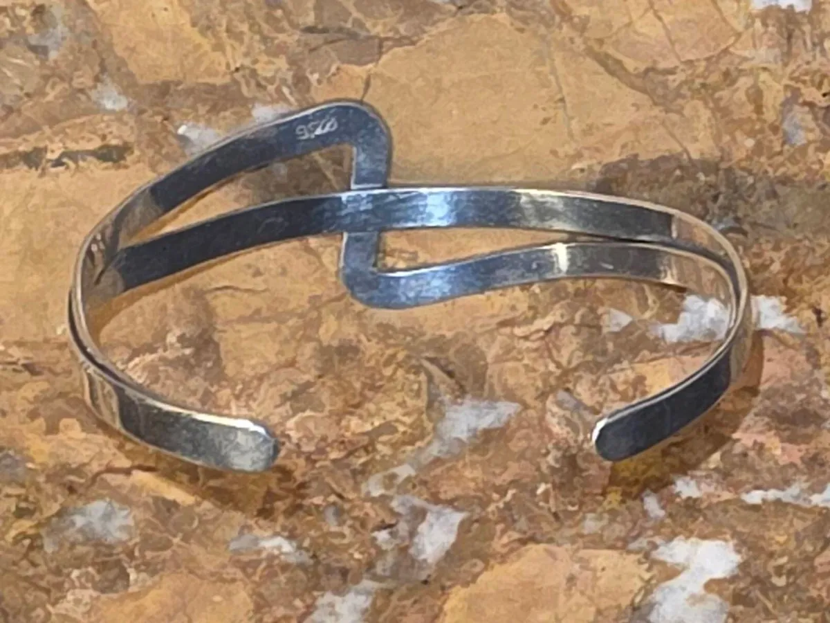 SNAZZY FIGURE Z, 925 Silver CHUNKY Wide Bangle ! - Image 2