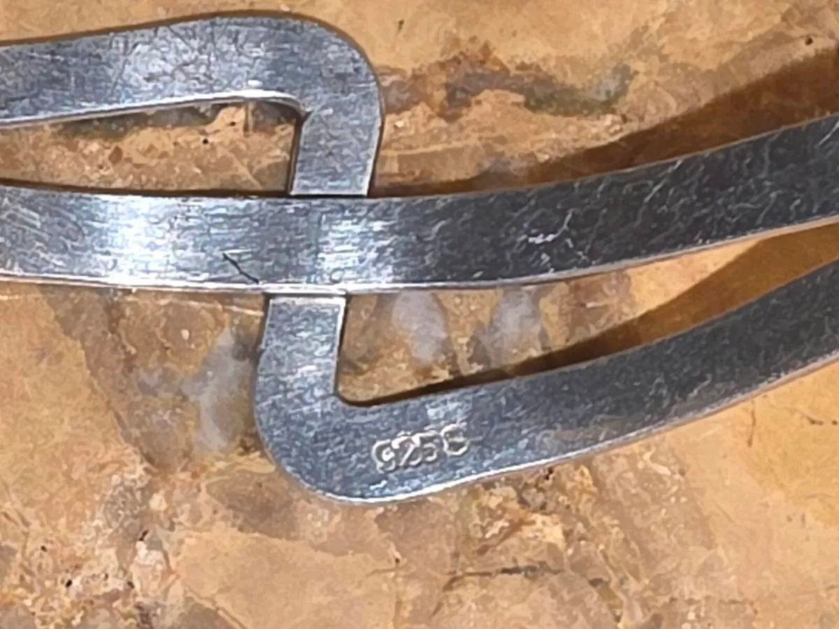 SNAZZY FIGURE Z, 925 Silver CHUNKY Wide Bangle ! - Image 3