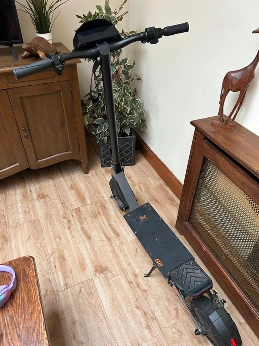 kukitin g2 scooter - Image 2