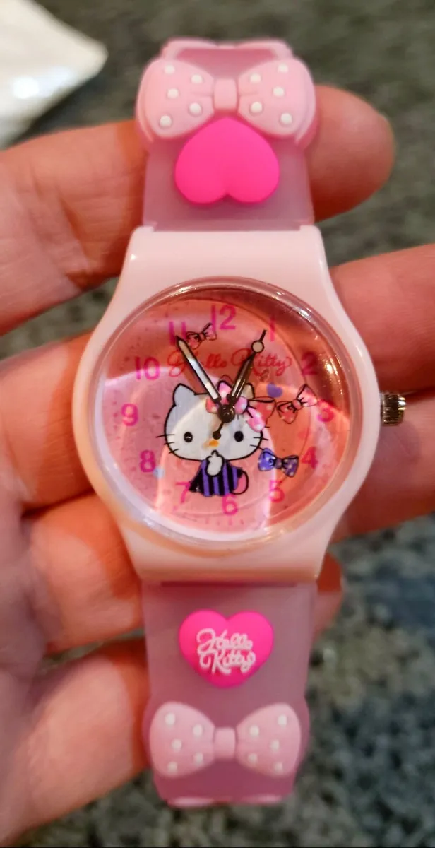 Hello Kitty Small Pink Girls Watch (new). - Image 1