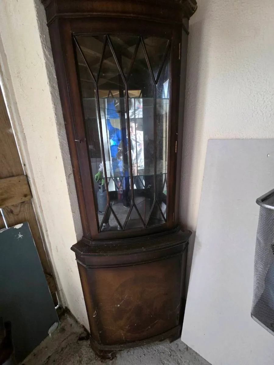 Corner Unit - Image 1