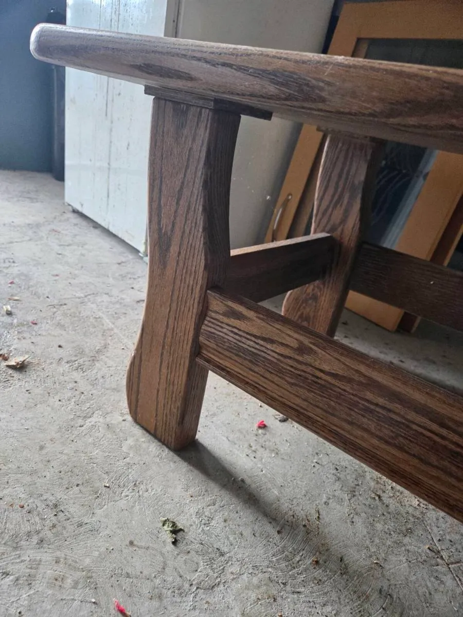 COFFEE TABLE - Image 3