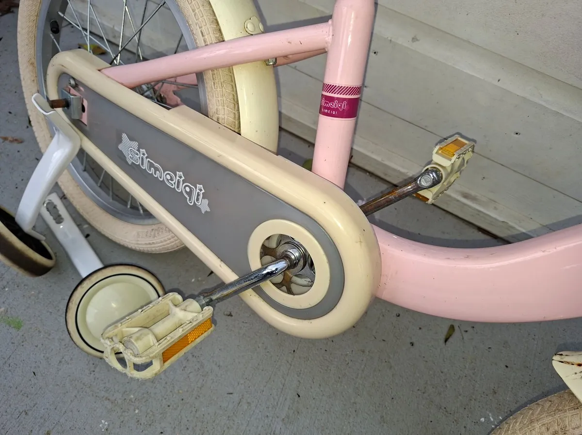 Girls bike for 5-8 years, 16 inch tyres - Image 2