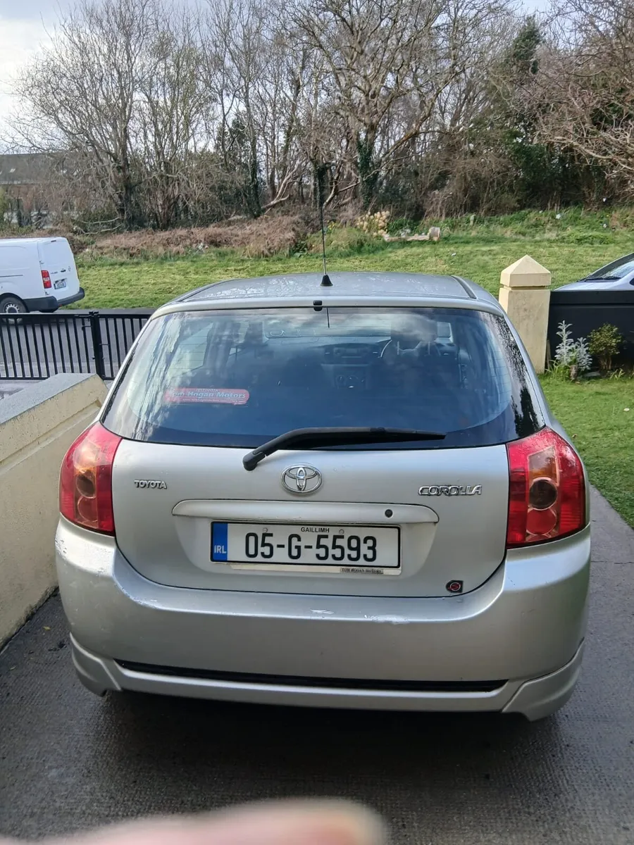 Toyota corolla - Image 3