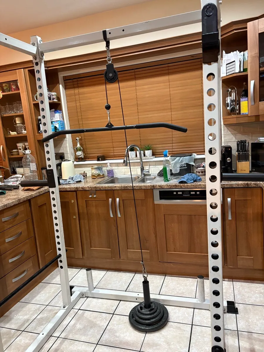 UNBELIEVABLE GYM WEIGHTLIFTING CABLE SQUAT RACK! - Image 4