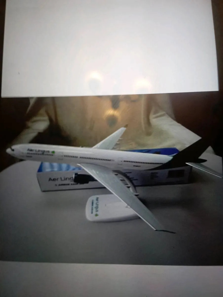 PPC AERLINGUS AIRBUS A330 -300 -1-1200 SCALE - Image 1