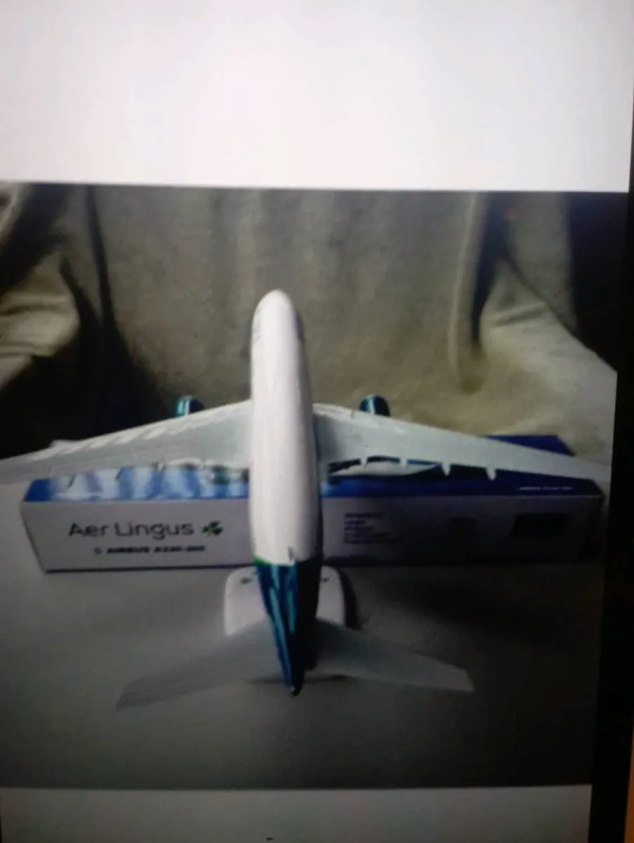 PPC AERLINGUS AIRBUS A330 -300 -1-1200 SCALE - Image 2