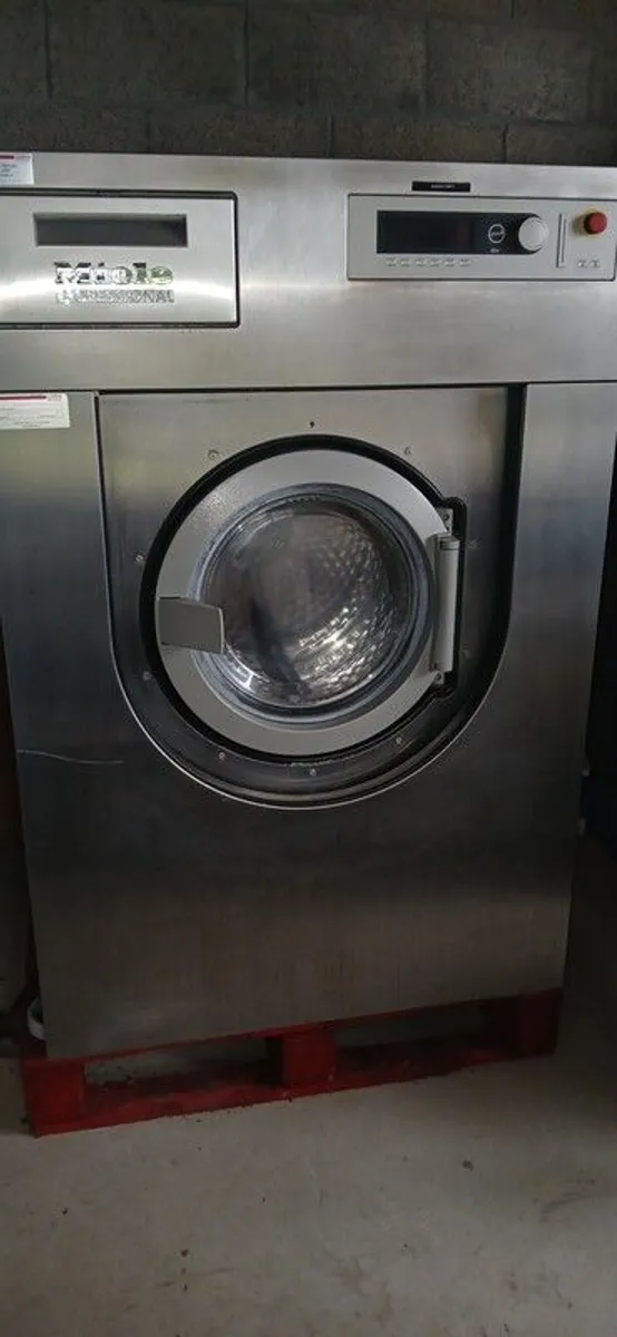 Miele Commercial 20KG Washing Machine - Image 1