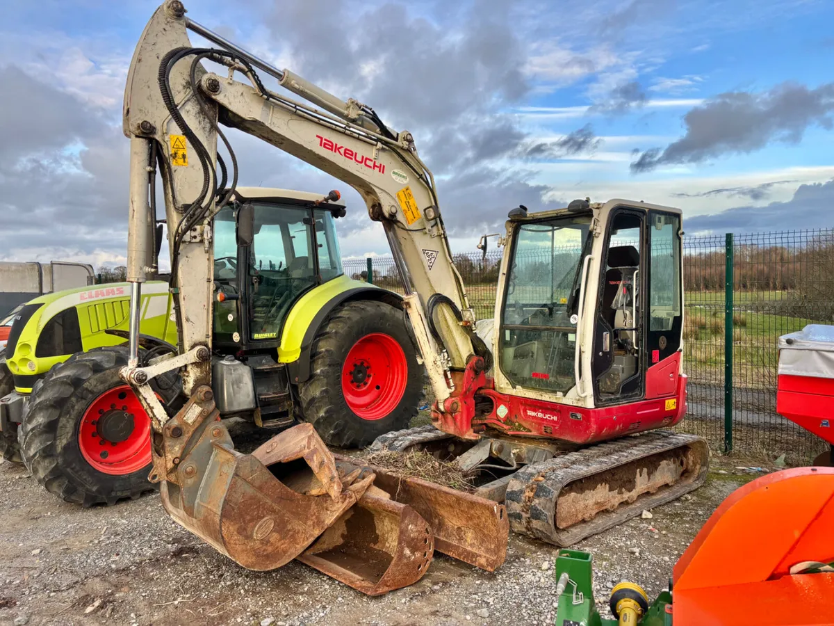 Diggers, Loaders & Other Plant Auction Saturday - Image 1