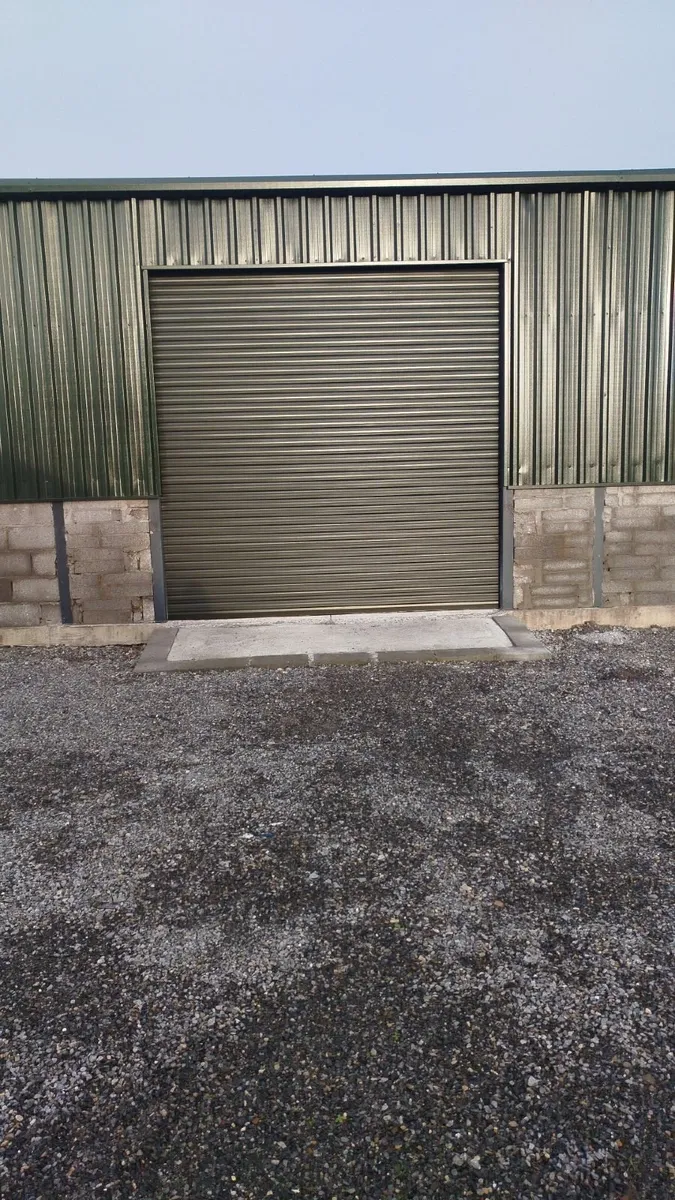 insulated  roller  door,  new,  black  full  auto - Image 4