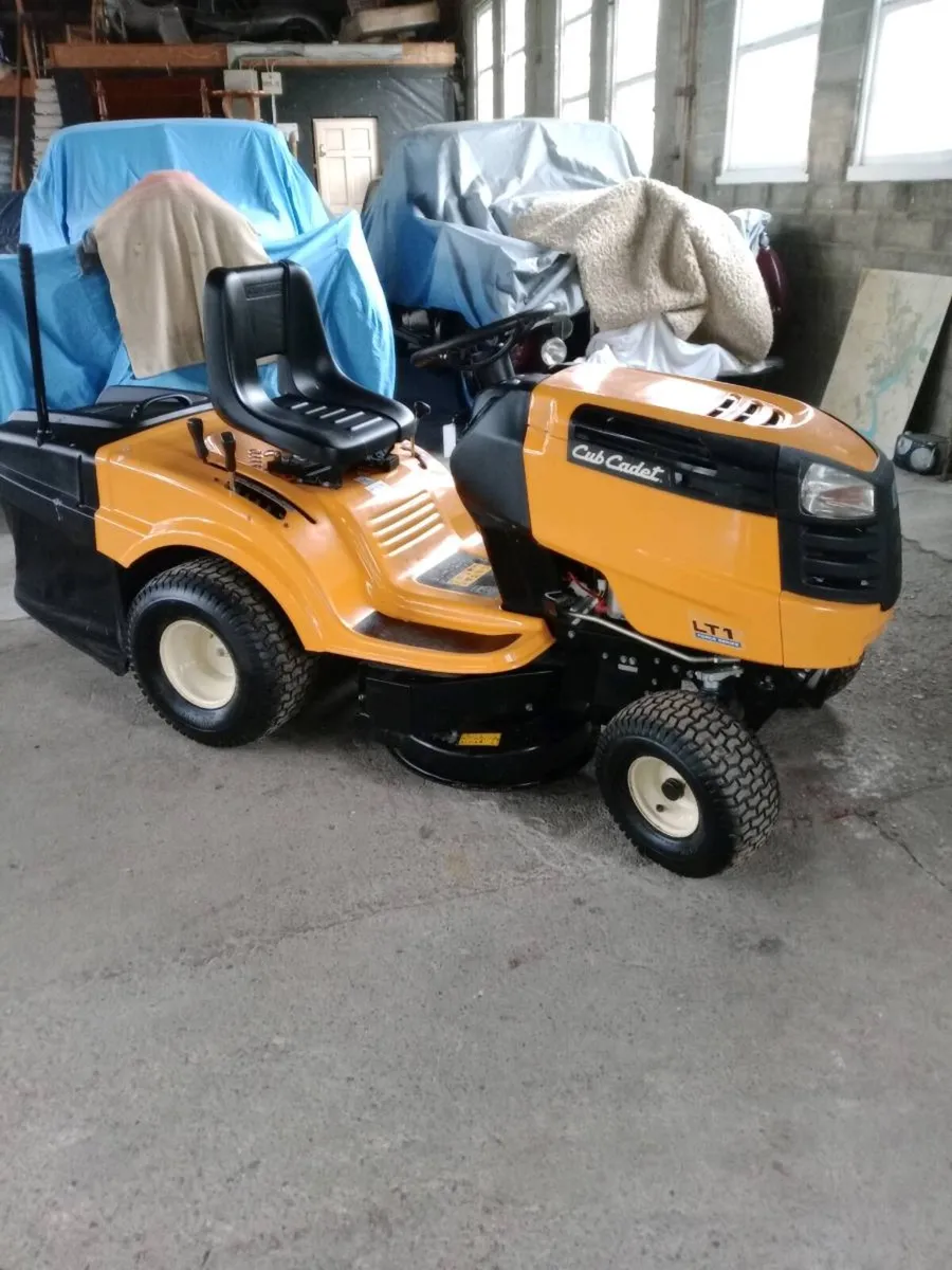 Practically brand new Club cadet ride on mower - Image 1