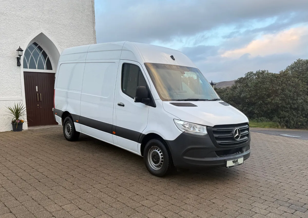2021 Mercedes-Benz Sprinter RWD MWB 2.1dci - Image 1