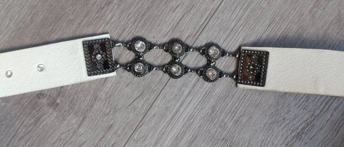Decorative belt with rhinestones - Image 1